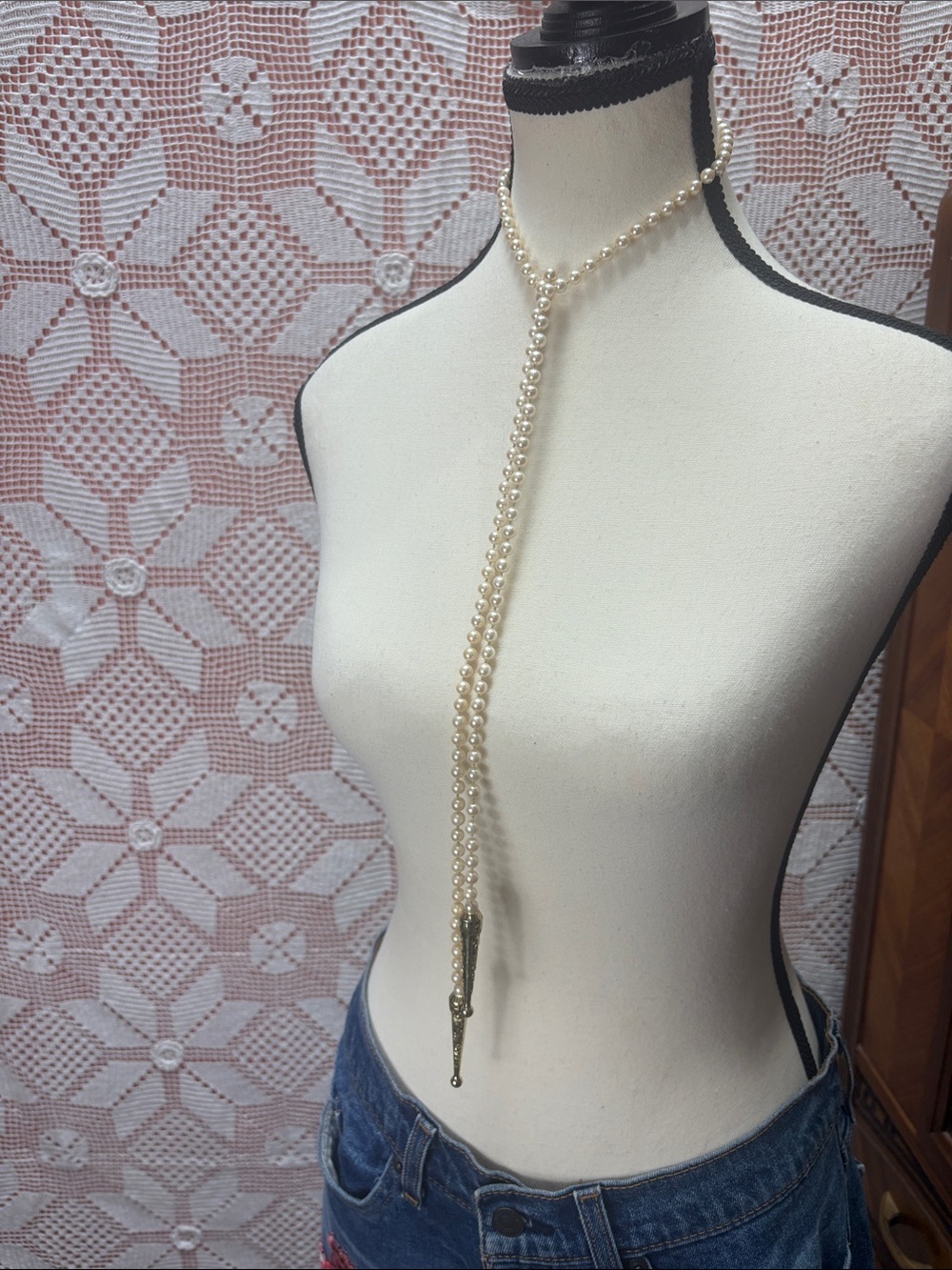 Pearl Lariat Necklace with Gold Accents - Women Jewelry - Picture 4 of 6